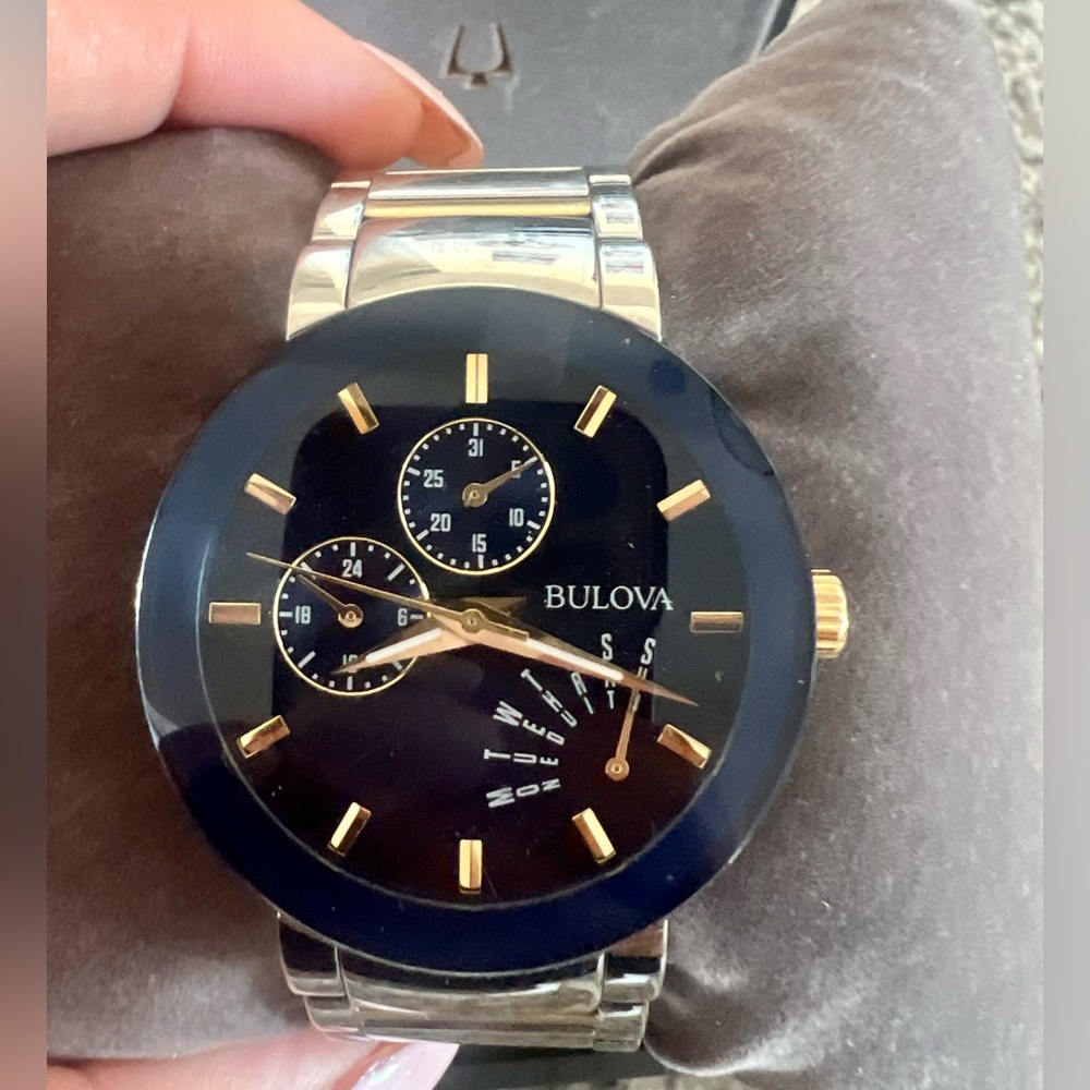 Bulova Men’s Futuro Modern Watch